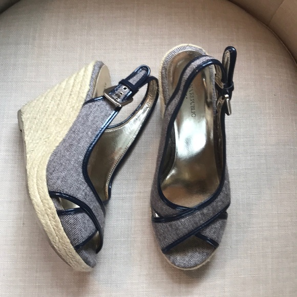 Banana Republic Shoes - Banana Repubic Espadrilles